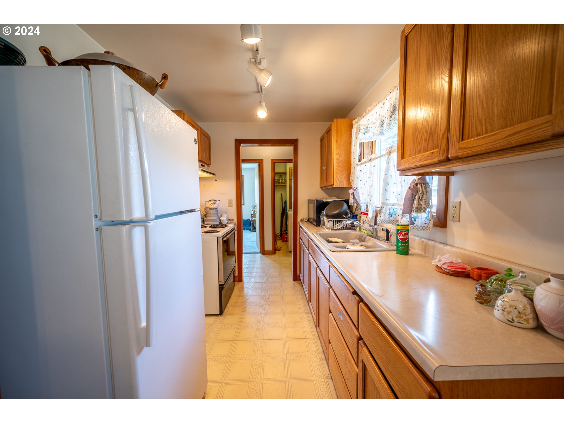 320 B Street Myrtle Point, OR 97458 - Photo 10 of 31 Gallery Image 10