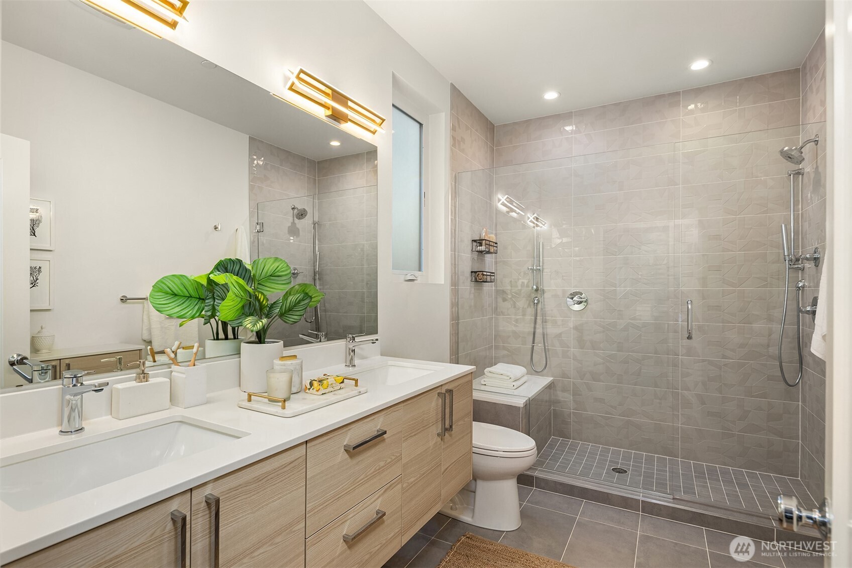 819 Northwest 54th Street, Unit B Seattle, WA 98107 - Photo 27 of 40
