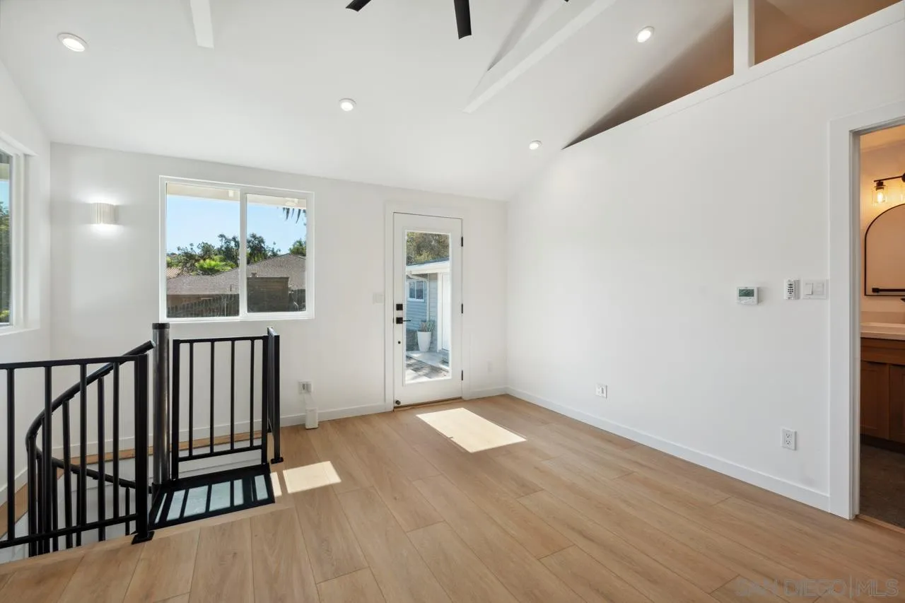 986 Phillips Street Vista, CA 92083 - Photo 13 of 55