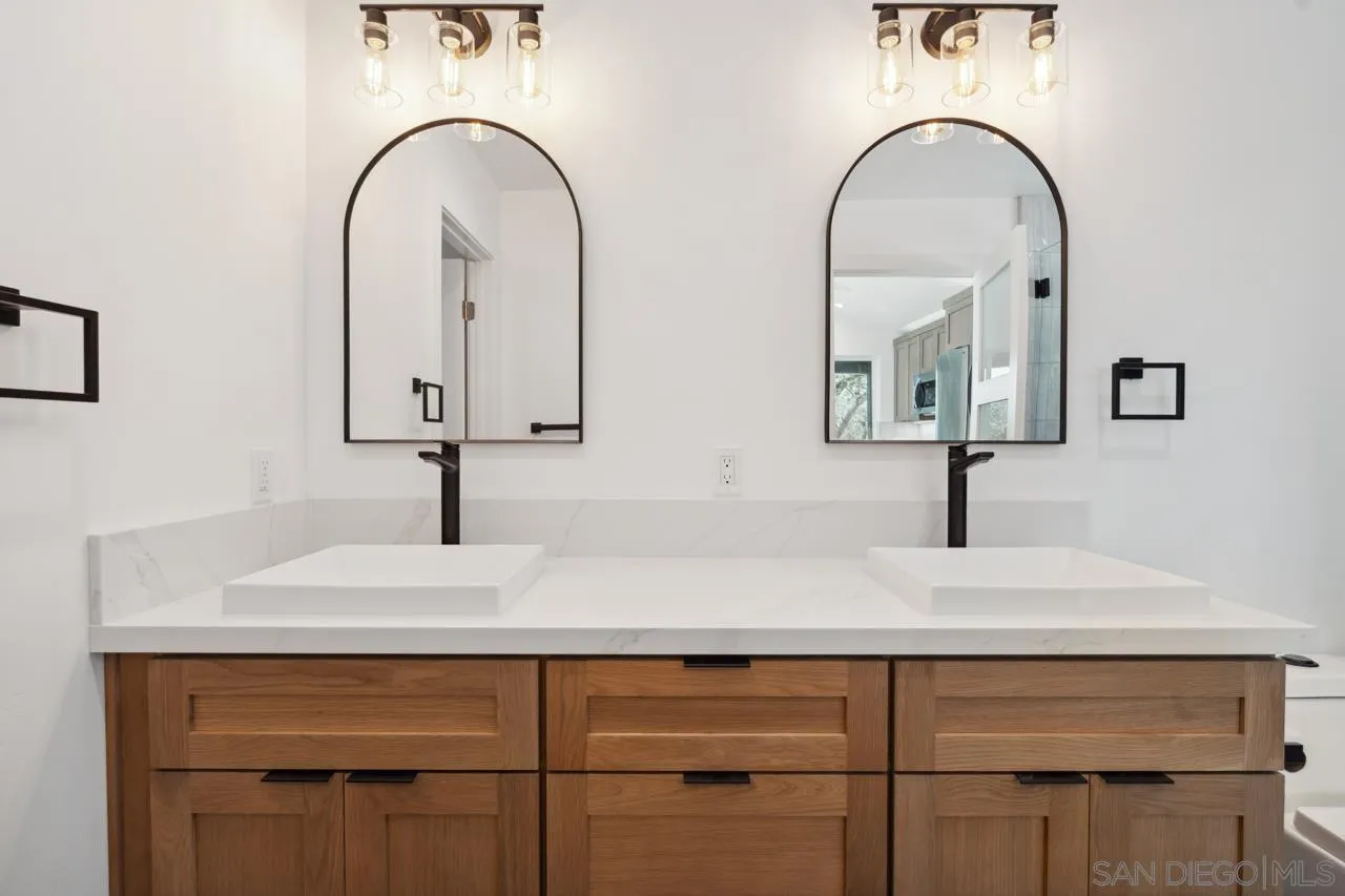 986 Phillips Street Vista, CA 92083 - Photo 26 of 55