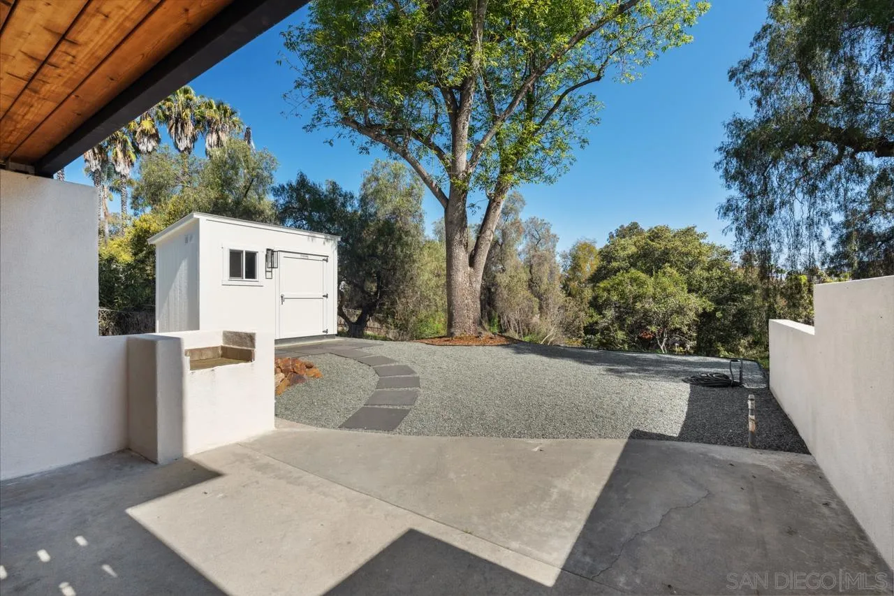 986 Phillips Street Vista, CA 92083 - Photo 38 of 55