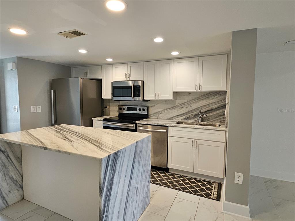 1028 Apollo Beach Boulevard, Unit 19 Apollo Beach, FL 33572 - Photo 6 of 24