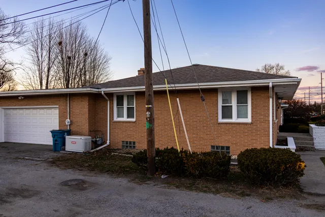 a front view of house with yard