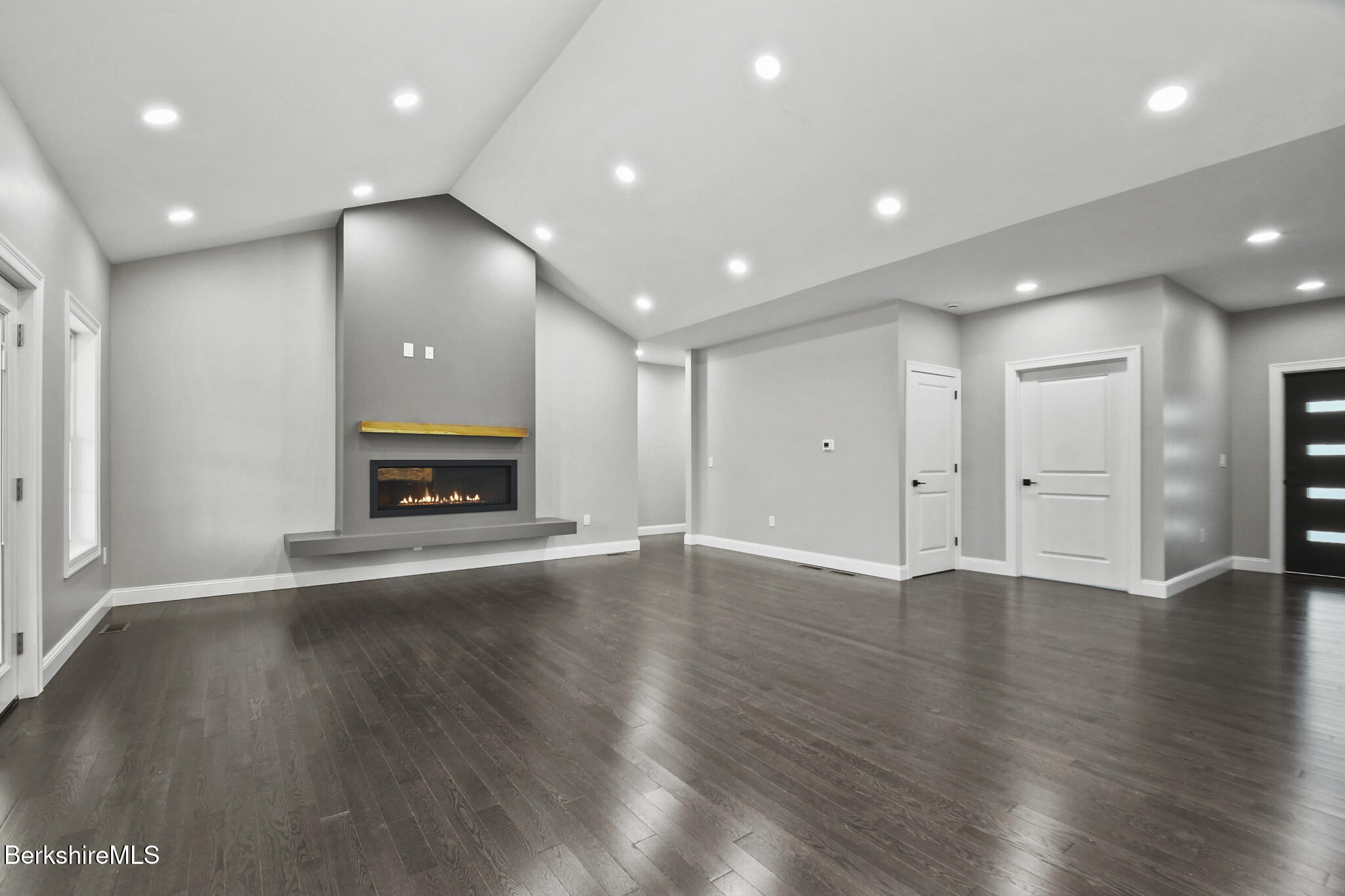 50 Mort Vining Road Southwick, MA 01077 - Photo 21 of 53 Great room with custom gas fireplace