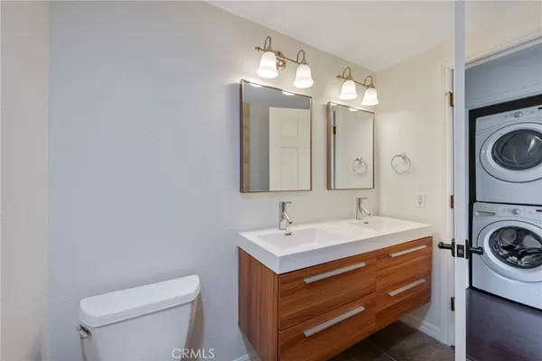 $2,995 | 410 North Clark Street, Orange, CA 92868