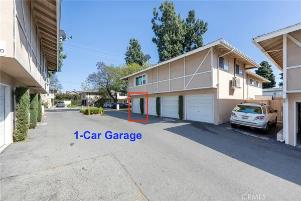 $2,995 | 410 North Clark Street, Orange, CA 92868