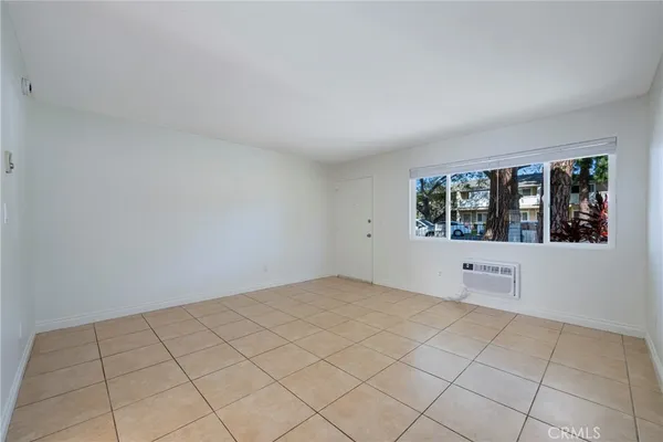 $2,995 | 410 North Clark Street, Orange, CA 92868