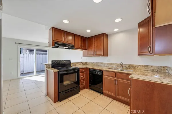 $2,995 | 410 North Clark Street, Orange, CA 92868