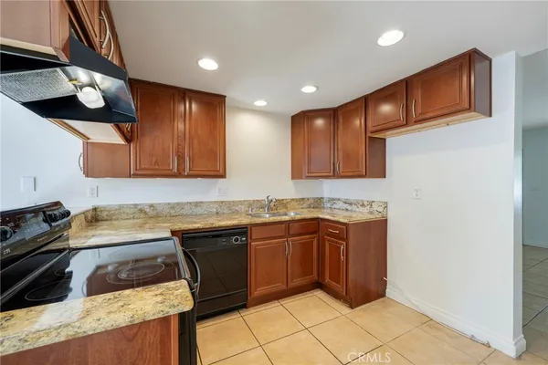 $2,995 | 410 North Clark Street, Orange, CA 92868