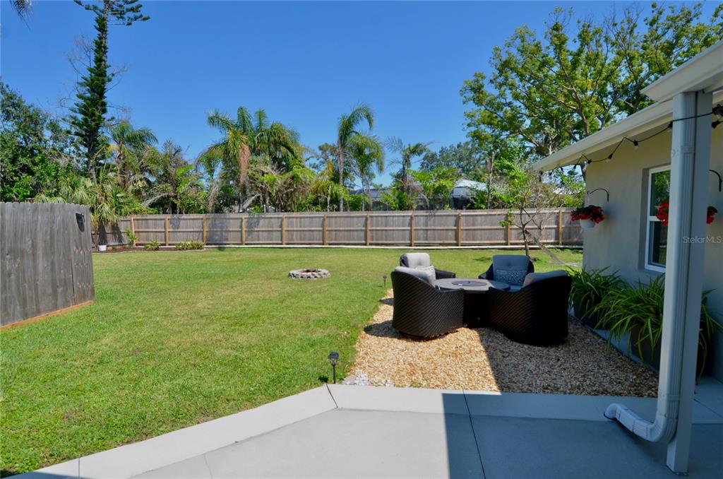 411 Pameto Road Nokomis, FL 34275 - Photo 34 of 85