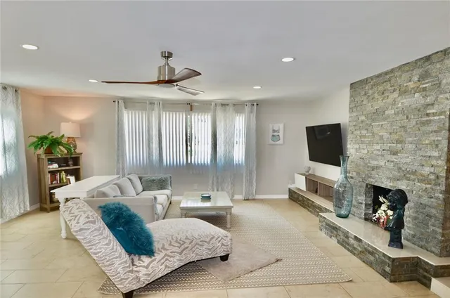 $675,000 | 411 Pameto Road, Nokomis, FL 34275