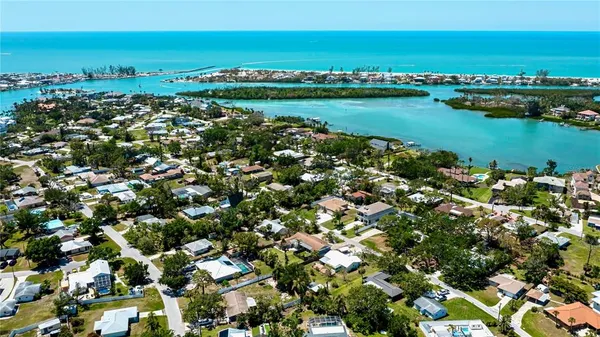 $599,000 | 411 Pameto Road, Nokomis, FL 34275