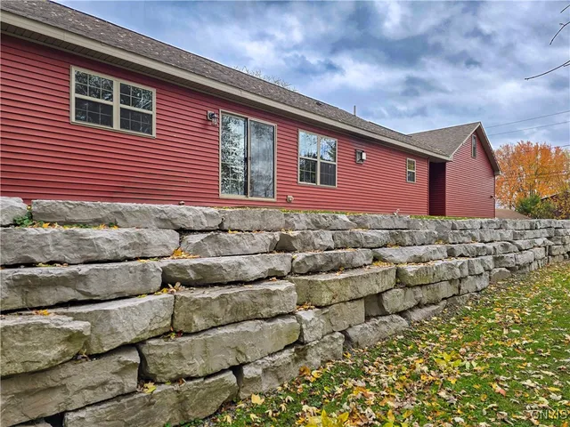 $449,900 | 21 Wedgeworth Drive, West Monroe, NY 13167