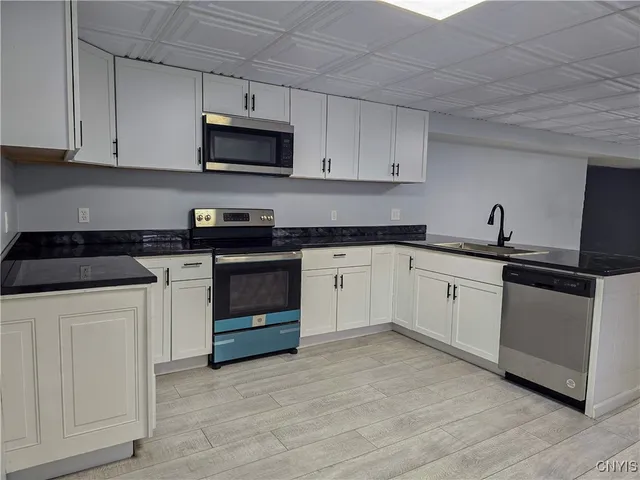 $449,900 | 21 Wedgeworth Drive, West Monroe, NY 13167