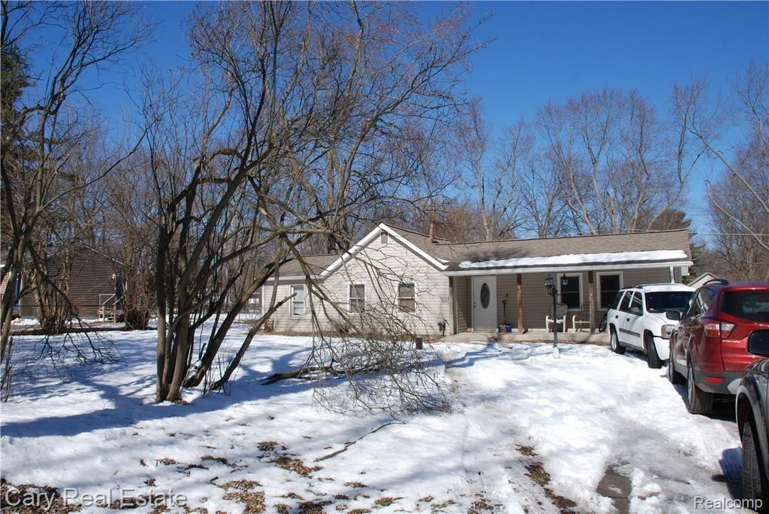 546 Fisher Road Highland, MI 48357 - Photo 2 of 21 DSC_1261.JPG