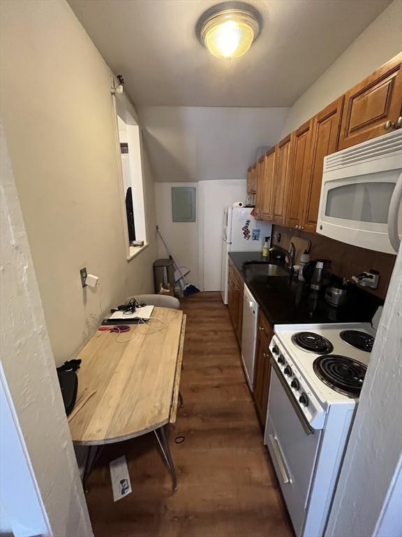 163 Beacon Street, Unit 2 Boston, MA 02116 - Photo 5 of 9