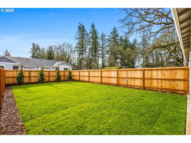 $355,000 | 3623 Green River Road, Sweet Home, OR 97386