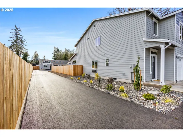 $355,000 | 3623 Green River Road, Sweet Home, OR 97386