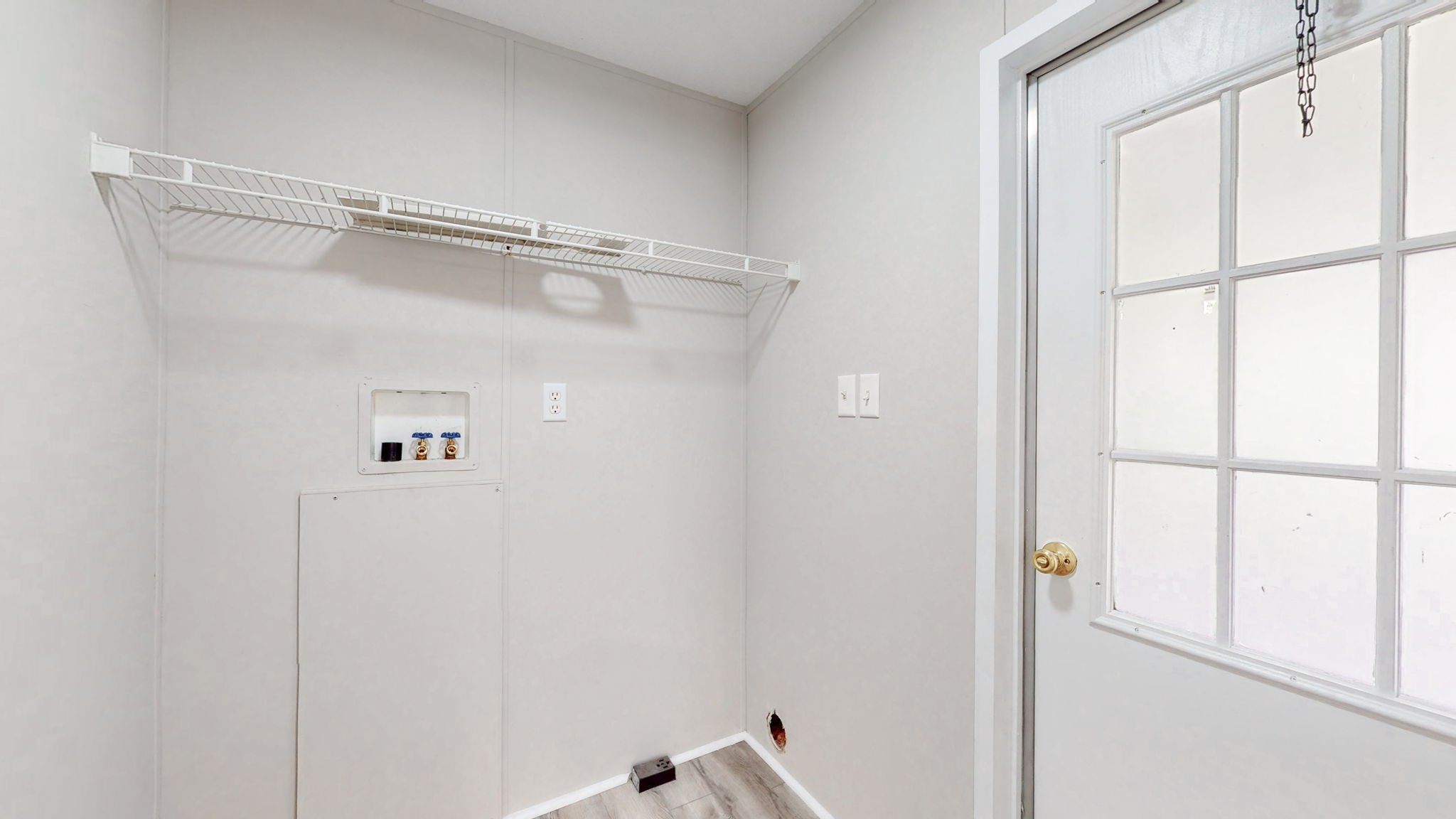 5023 Benders Ferry Road Mount Juliet, TN 37122 - Photo 22 of 62 a view of an empty walk in closet