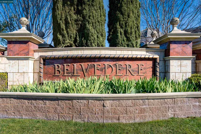 a view of outdoor space with a garden and plants