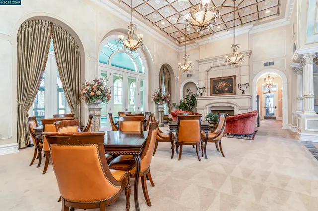 a very nice looking room with many windows