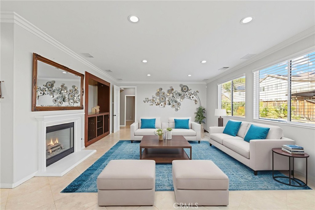 8634 Hunt Canyon Road Corona, CA 92883 - Photo 17 of 64 Family Room - Virtual Staging