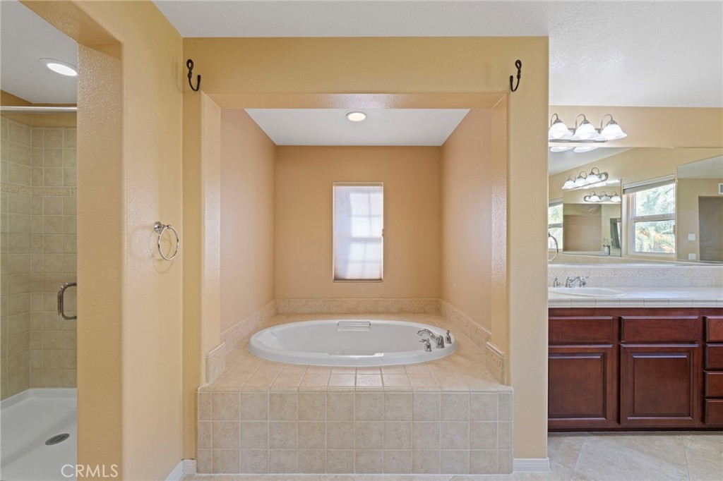 8634 Hunt Canyon Road Corona, CA 92883 - Photo 38 of 64