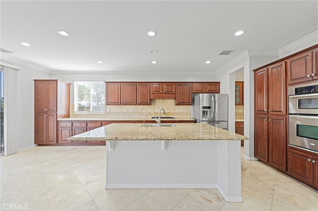 8634 Hunt Canyon Road Corona, CA 92883 - Photo 9 of 64 Kitchen