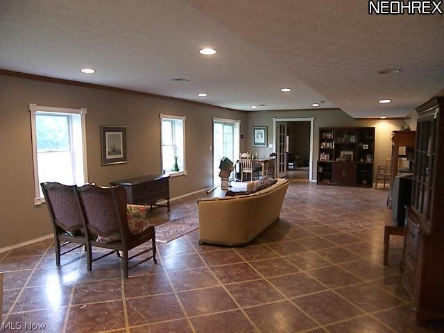 7635 Fields Road Chagrin Falls, OH 44023 - Photo 15 of 17