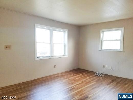 25 Blue Hill Road Clifton, NJ 07013 - Photo 2 of 9 Gallery Image 2