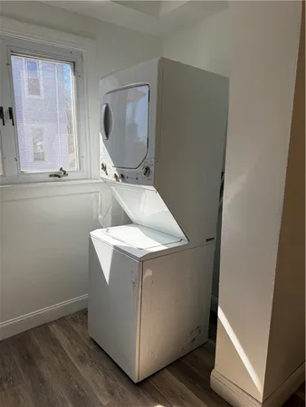 $2,350 | 332 Academy Avenue, Providence, RI 02908