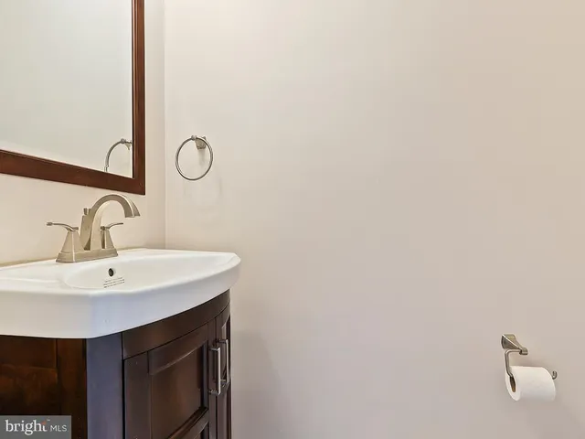 $2,450 | 10 Blue Ridge Drive, Levittown, PA 19057