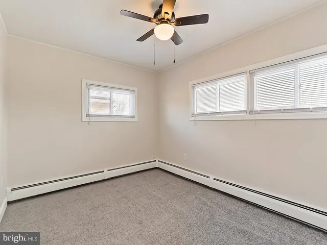 $2,450 | 10 Blue Ridge Drive, Levittown, PA 19057