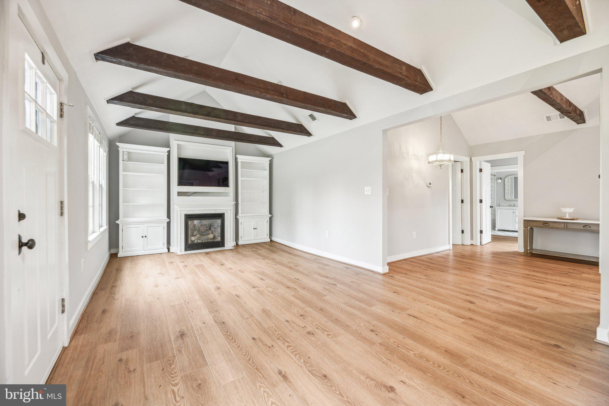 39913 Thomas Mill Road Leesburg, VA 20175 - Photo 19 of 46 Living Room