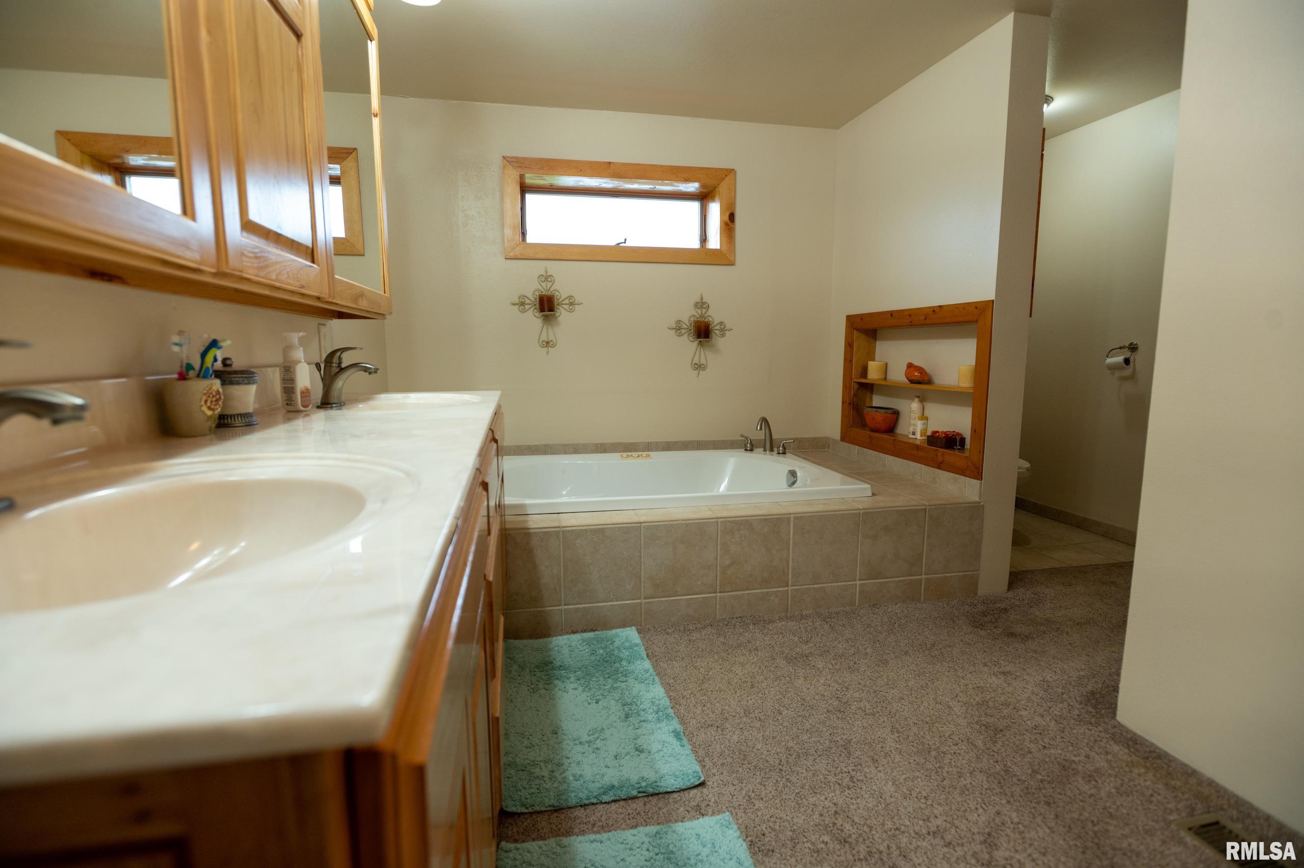 975 North Co Road 1200 Basco, IL 62313 - Photo 23 of 68