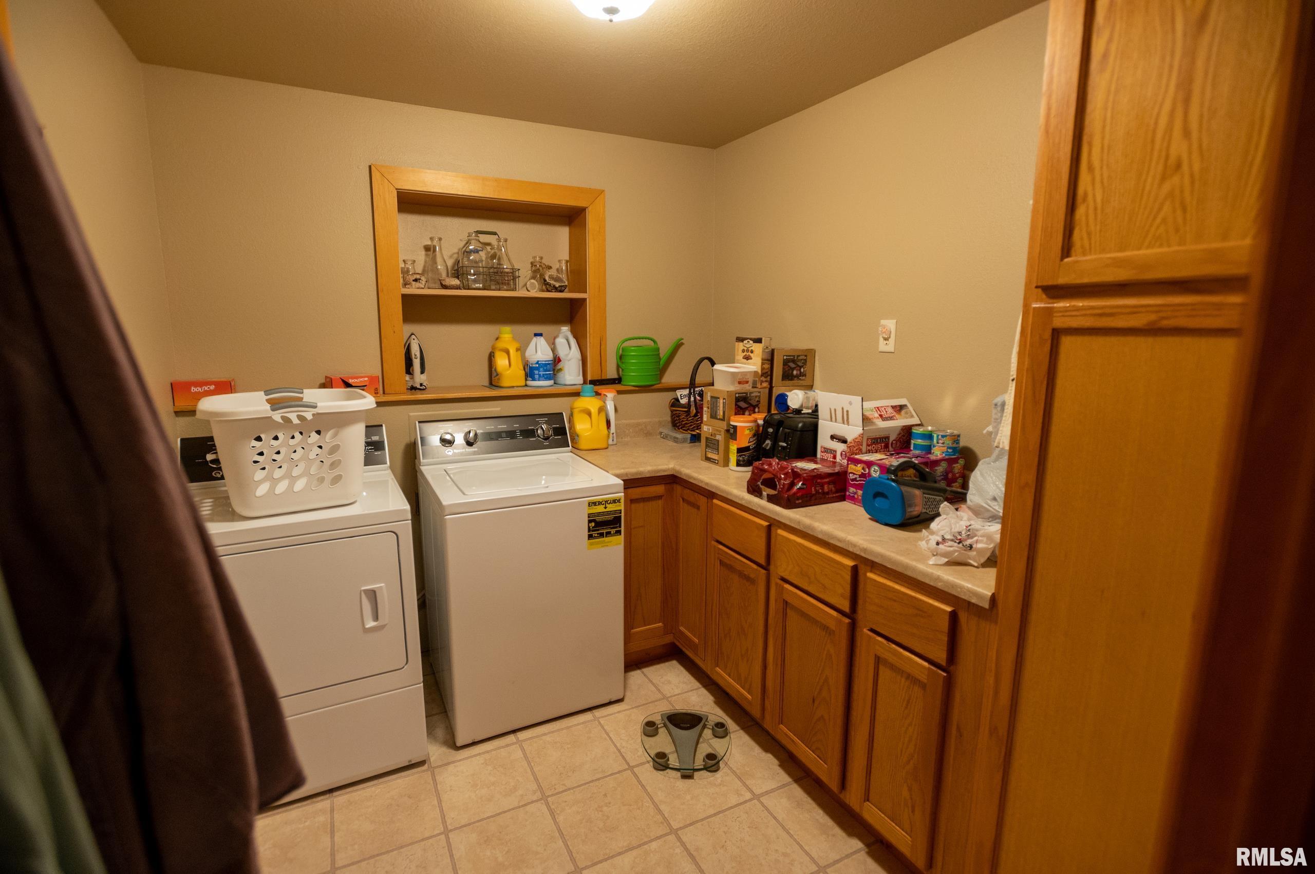 975 North Co Road 1200 Basco, IL 62313 - Photo 4 of 68