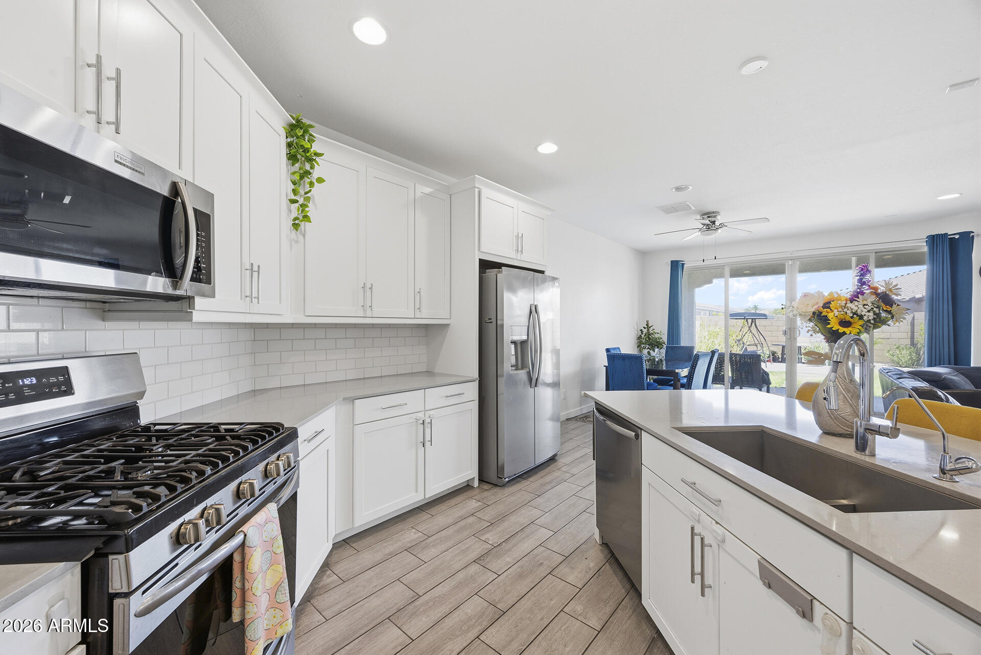 2300 East Ridgewood Lane Gilbert, AZ 85298 - Photo 10 of 50 Kitchen