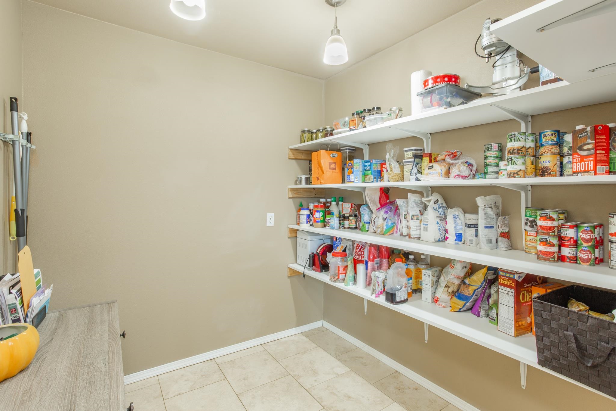 173 East Stringham Road Rockford, WA 99030 - Photo 10 of 25