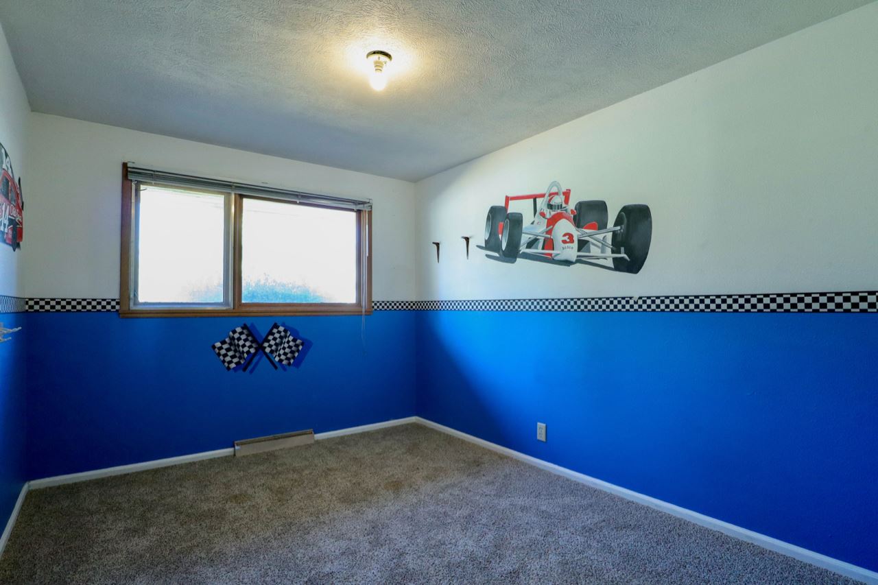 1808 South Whipple Road Spokane Valley, WA 99206 - Photo 17 of 38