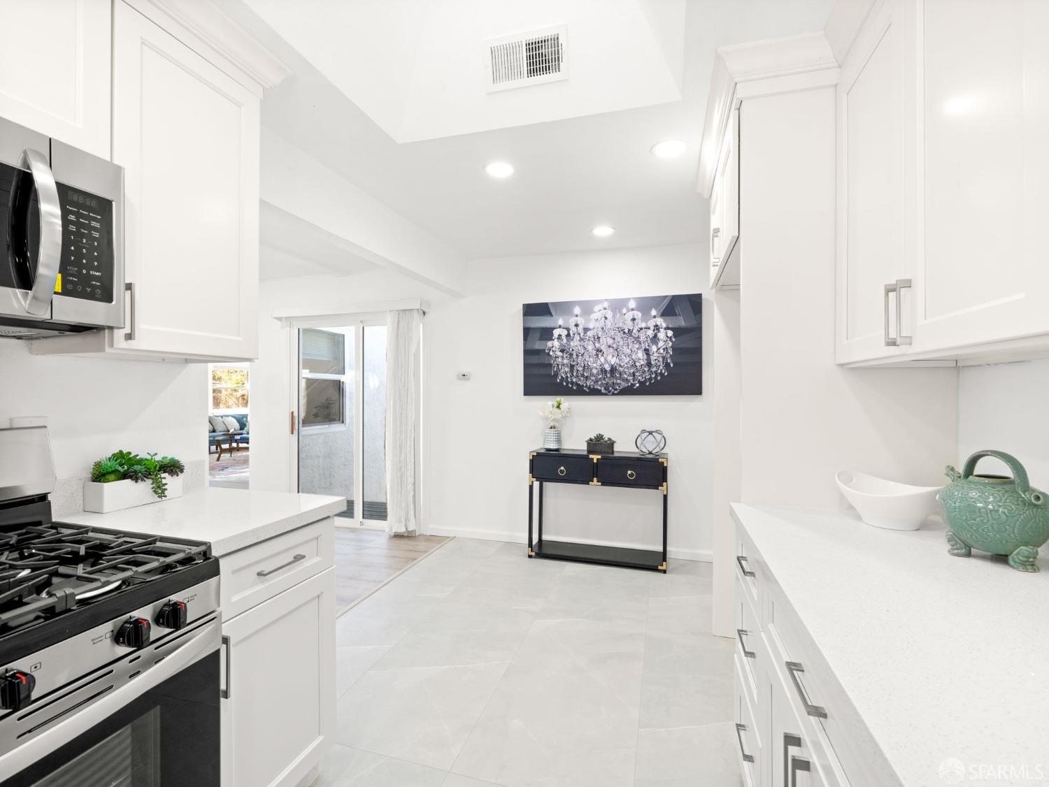 4005 Pinole Valley Road Pinole, CA 94564 - Photo 20 of 51 Gallery Image 20
