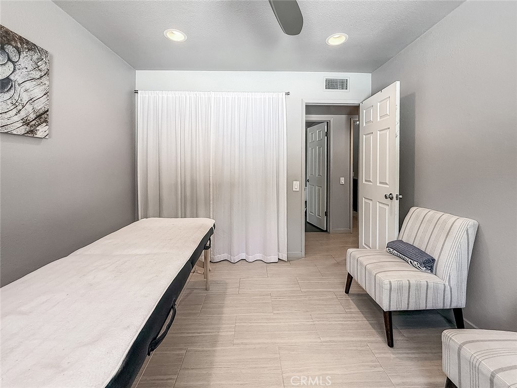 5856 Greenview Road Calabasas, CA 91302 - Photo 23 of 55