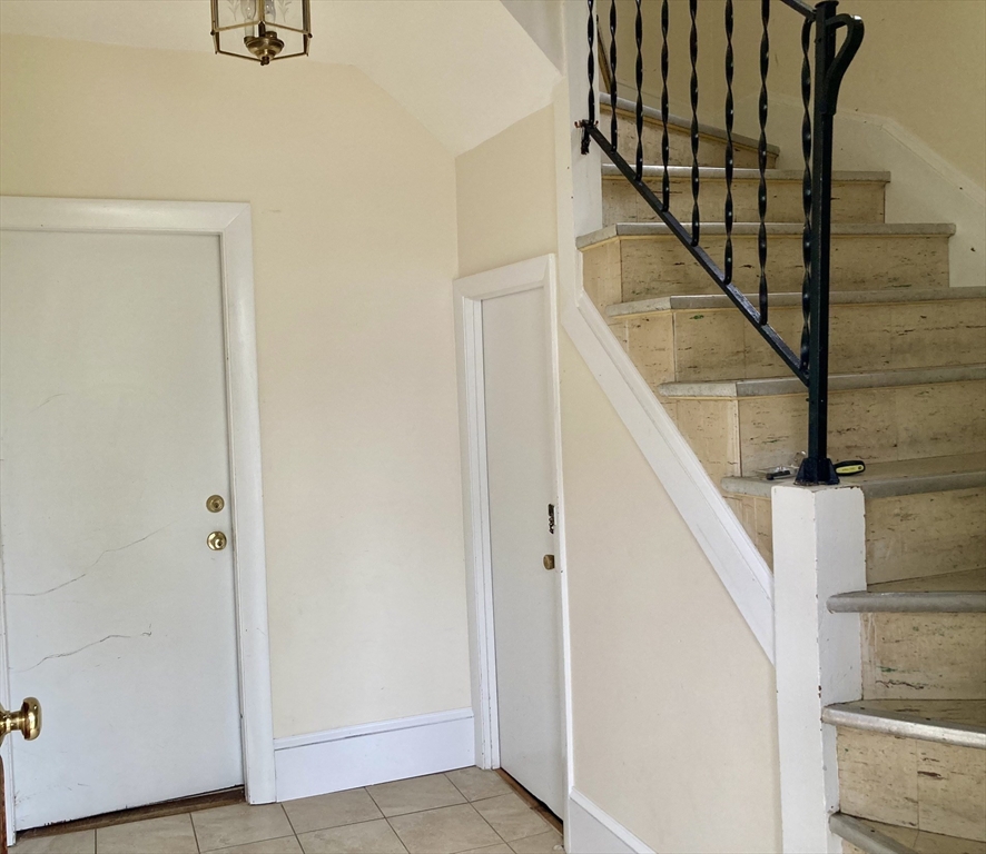 33 Reed Street Randolph, MA 02368 - Photo 11 of 29 Gallery Image 11