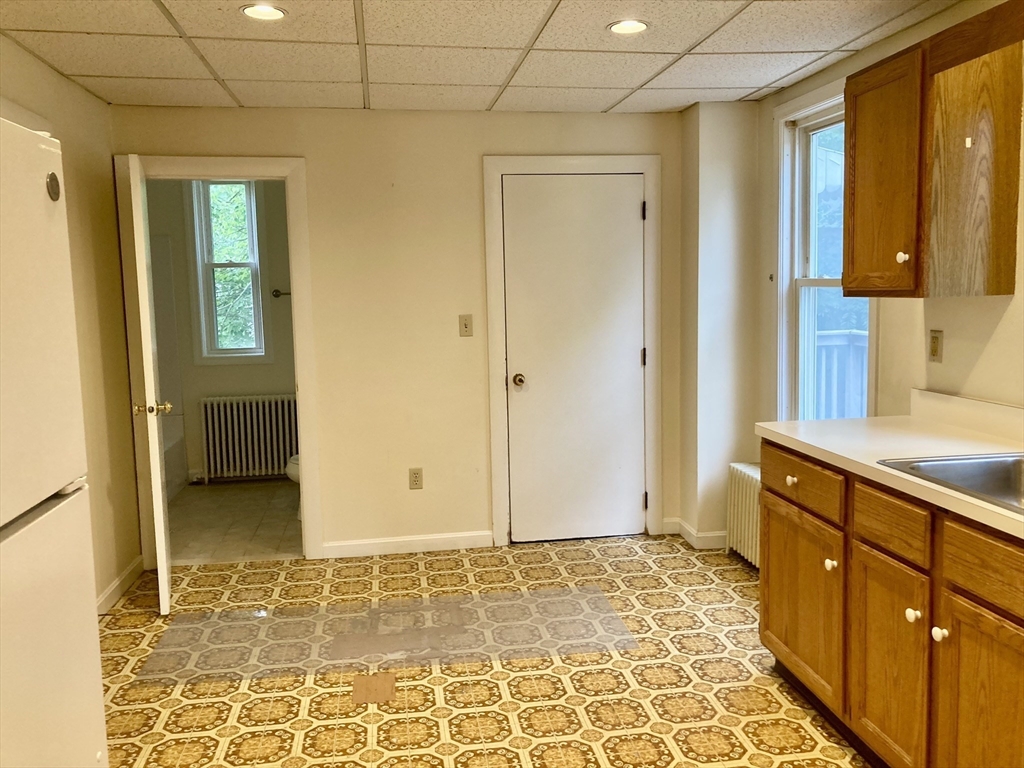 33 Reed Street Randolph, MA 02368 - Photo 3 of 29 Gallery Image 3
