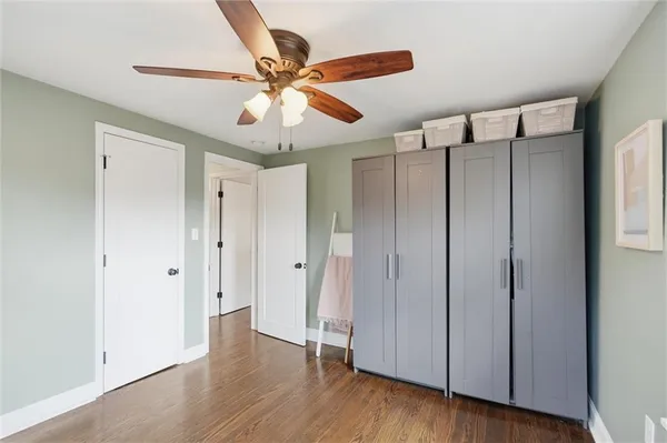 $469,950 | 1233 West 72 Street, Kansas City, MO 64114
