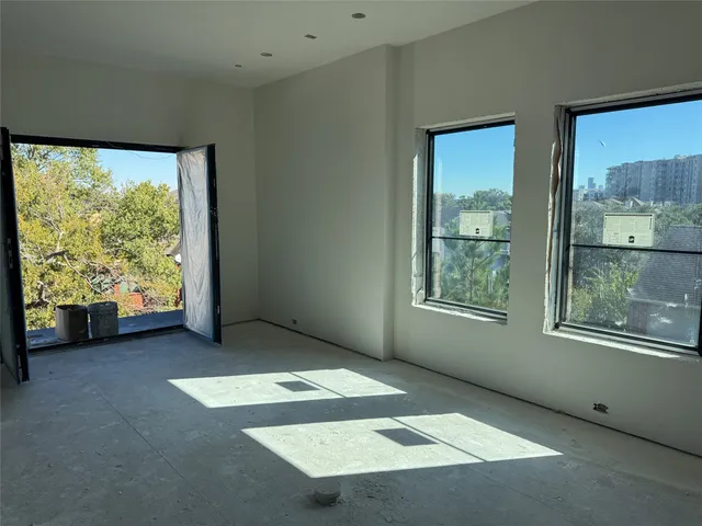 $1,775,000 | 6405 Pickens Street, Houston, TX 77007