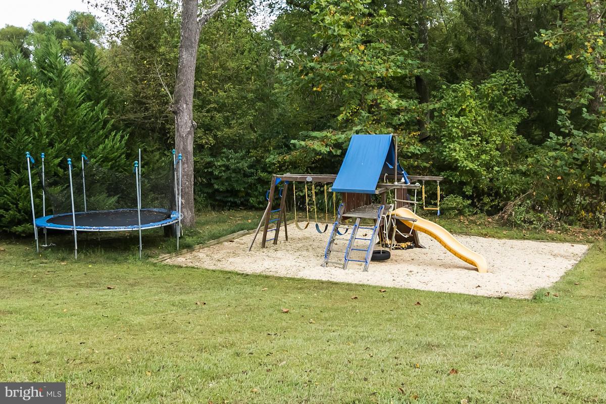 1202 Western Run Road Cockeysville, MD 21030 - Photo 25 of 29 Playground area