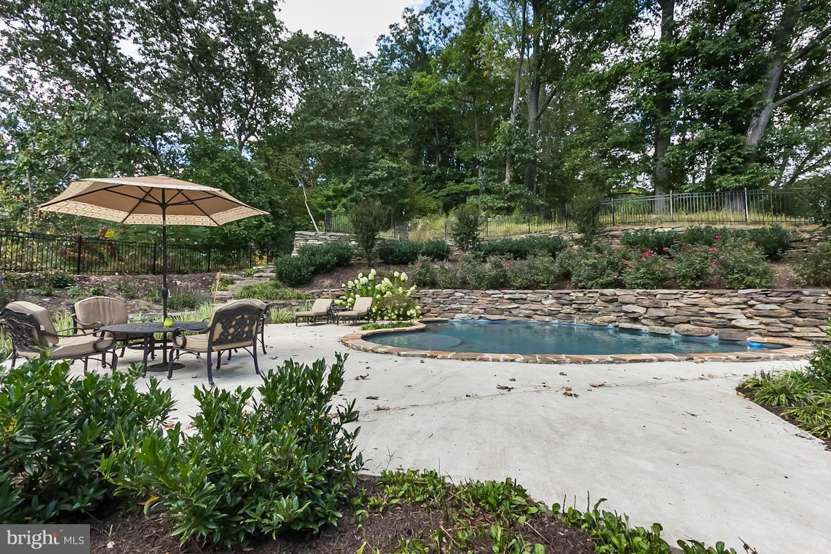 1202 Western Run Road Cockeysville, MD 21030 - Photo 28 of 29 Landscaped and Hardscaped - great for entertaining