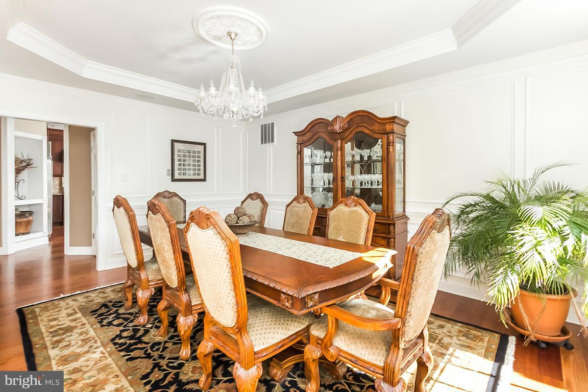 1202 Western Run Road Cockeysville, MD 21030 - Photo 6 of 29 Formal Dining Room w/tray ceiling