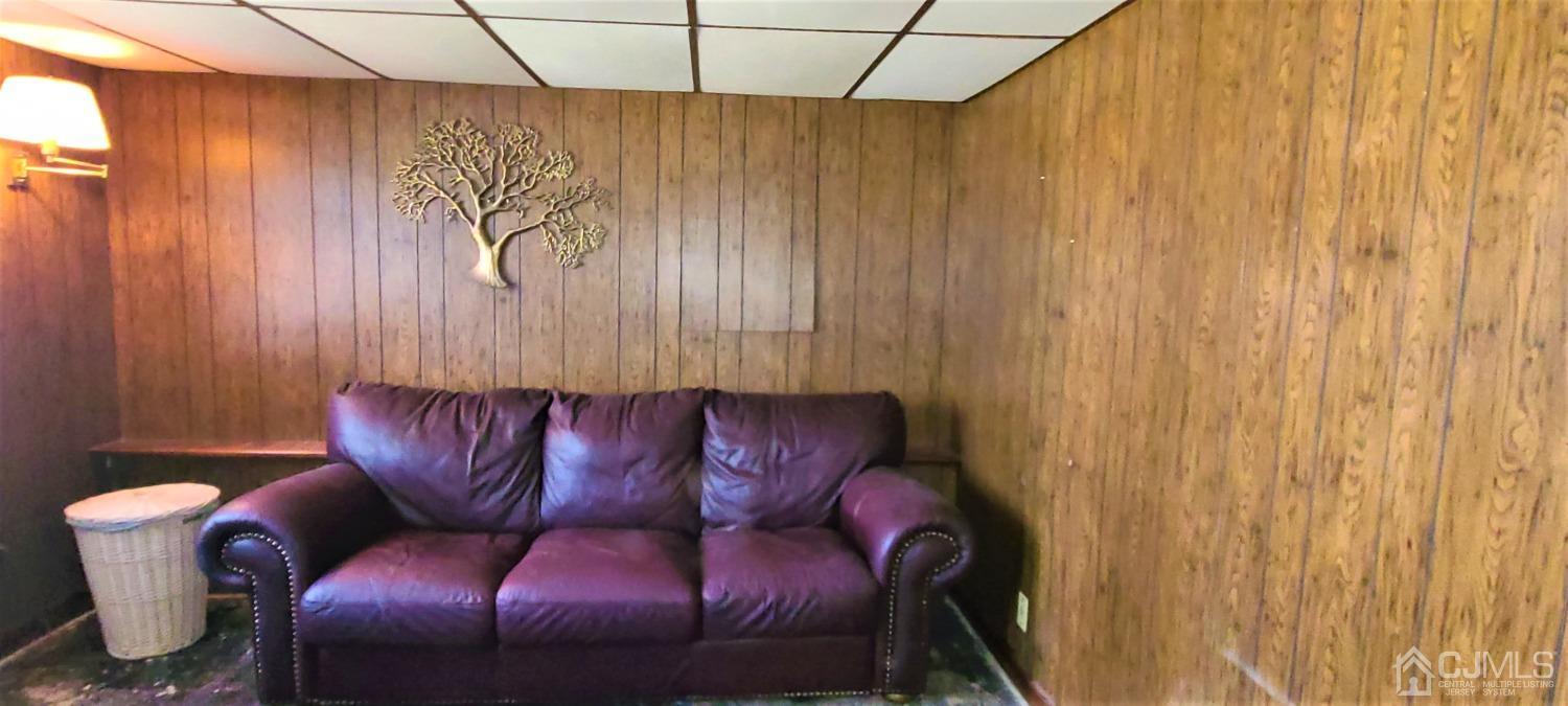 10 Berkshire Road Old Bridge, NJ 08857 - Photo 5 of 19 Gallery Image 5