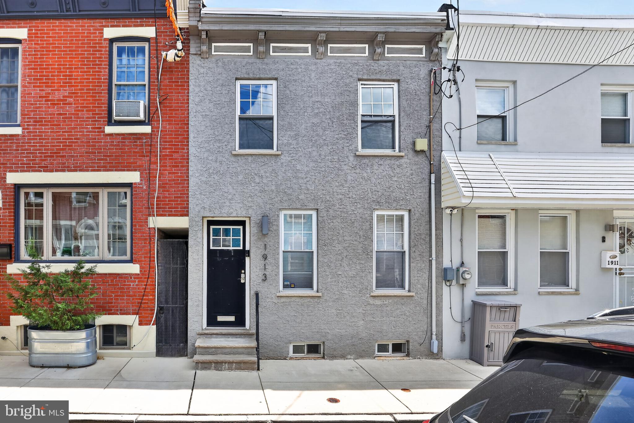 1913 Mutter Street Philadelphia, PA 19122 - Photo 2 of 15 Gallery Image 2